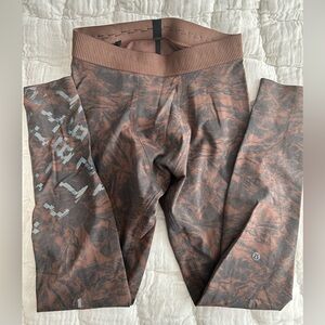 Lululemon Mens License to Train Tight 27”-Size L